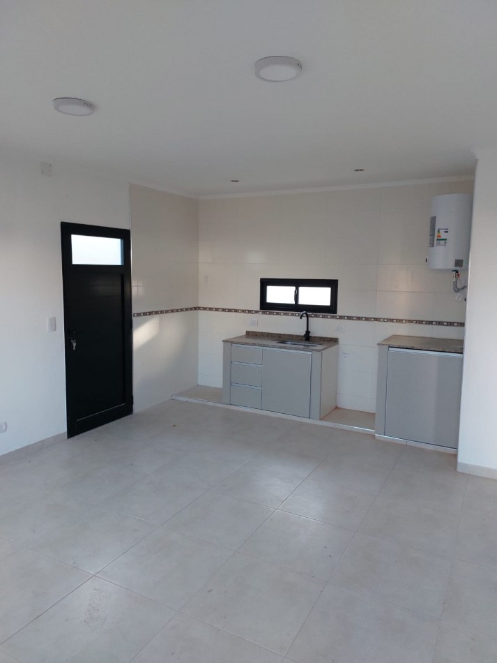 EN VENTA DEPARTAMENTO CON 2 DORMITORIOS - CENTRICO INTERNO / NUEVO A ESTRENAR