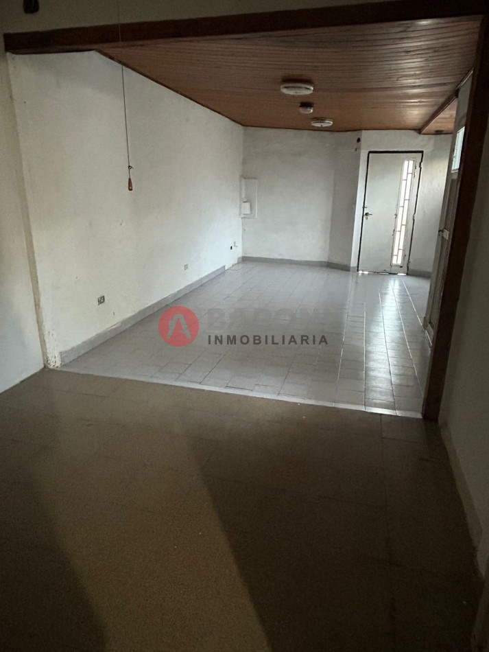 SE VENDE CASA EN SAN JUSTO PROVINCIA DE SANTA FE  - COMBATIENTE MALVINAS 1756.