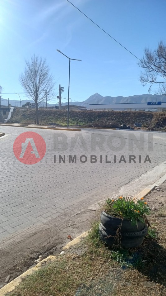 EN VENTA - CASA  EN LA CIUDAD DE COSQUIN PCIA. DE CORDOBA