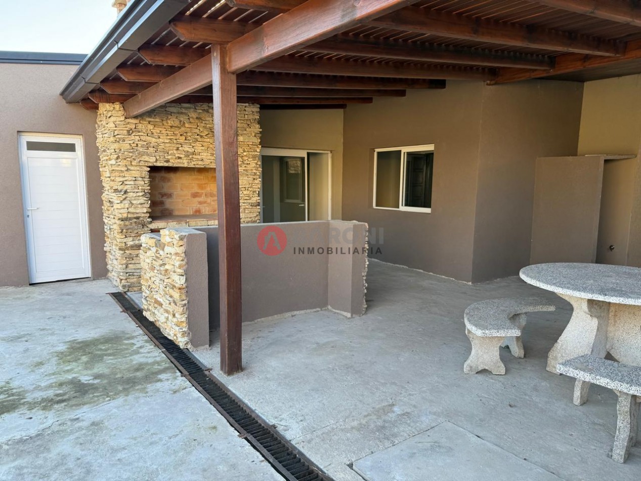 SE VENDE CASA - ZONA CENTRO ( SAN JUSTO SANTA FE)