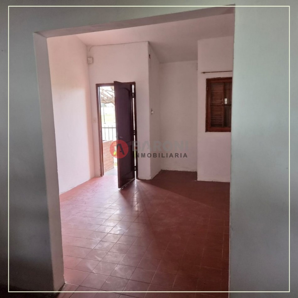 🏡 CASA EN VENTA - HERMOSA CASA — TERRENO AMPLIO DE FONDO 