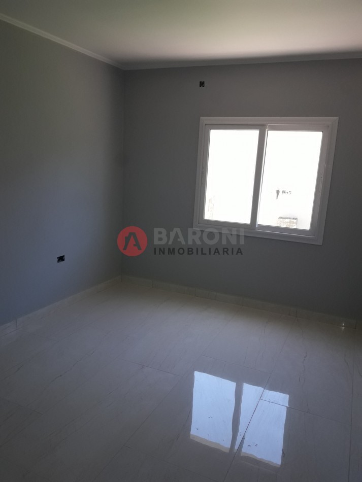 CASA  A ESTRENAR EN BARRIO PARQUE - VENDIDO