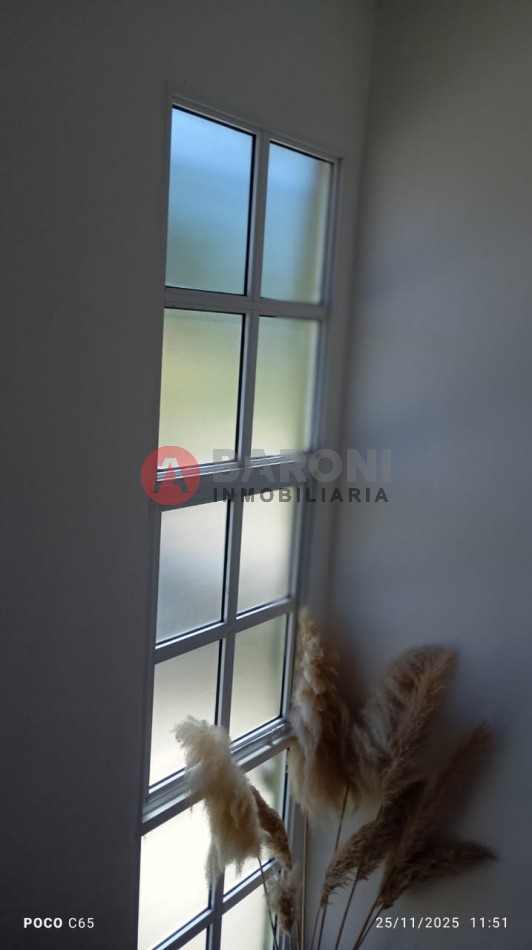 EN VENTA - CASA CON 3 DORMITORIOS 