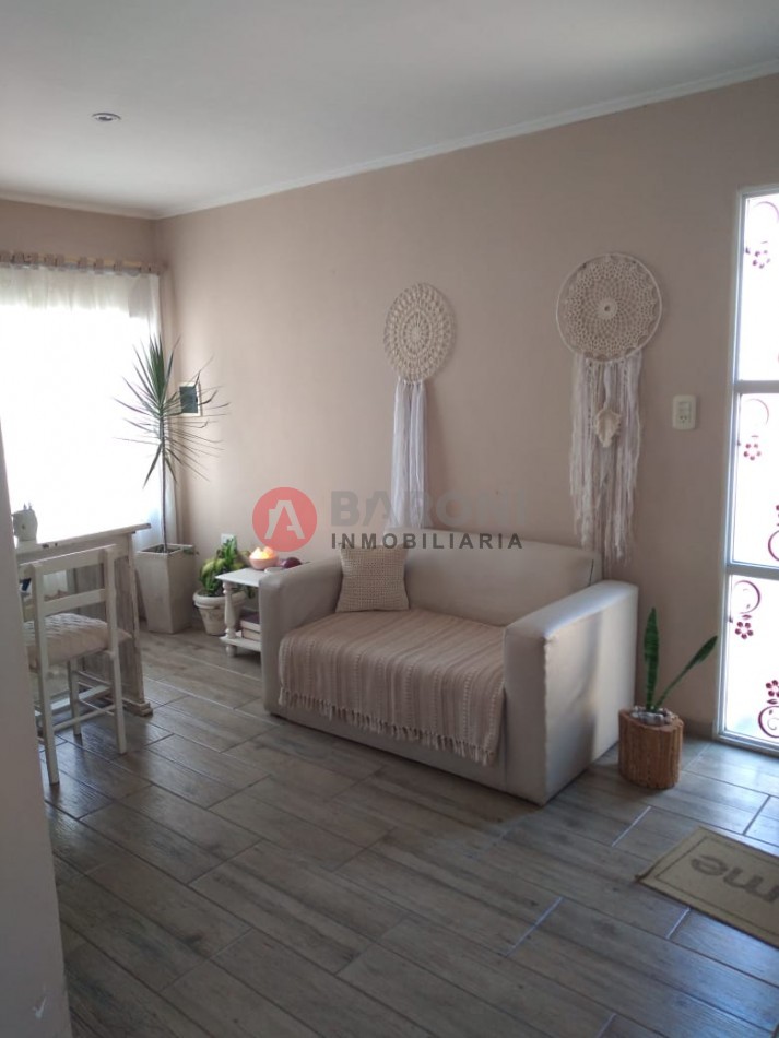 OPORTUNIDAD CASA EN VENTA 9 DE JULIO 2275 - INTERNO