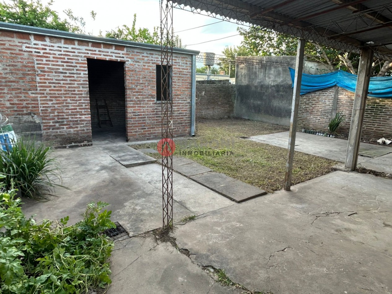 SE VENDE CASA EN SAN JUSTO PROVINCIA DE SANTA FE - COMBATIENTE MALVINAS 1756.