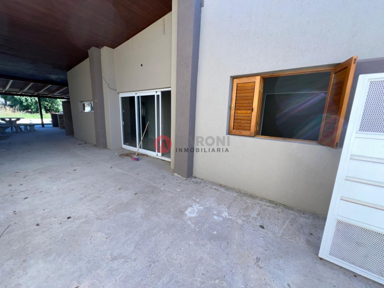 SE VENDE CASA - ZONA CENTRO ( SAN JUSTO SANTA FE)