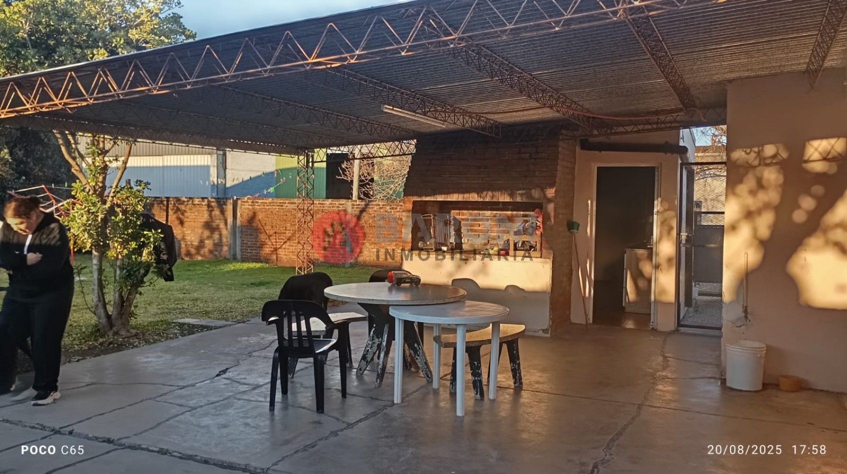 SE VENDE PROPIEDAD CENTRICA. MUY BUENA UBICACION / HIPOLITO IRIGOYEN 2562 SAN JUSTO SANTA FE.