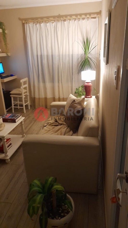 OPORTUNIDAD CASA EN VENTA 9 DE JULIO 2275 - INTERNO