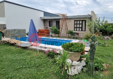 EN VENTA - CASA EN BARRIO ALTOS DEL PALMAR