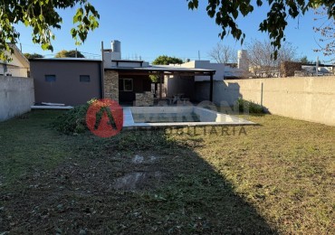 SE VENDE CASA - ZONA CENTRO ( SAN JUSTO SANTA FE)